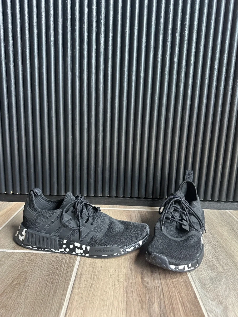 Adidas Sneakers